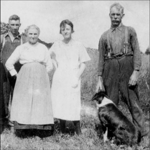 Bill, Janet, Rachel, Andrew McKee (with dog) about 1925