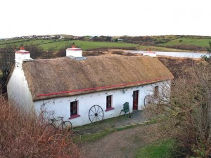 thatched cottage, Lougros Point
