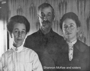 Shannon McKee and sisters Lillie May and Altha