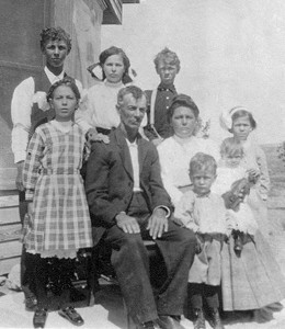 Shannon McKee and family , Oklahoma, 1908